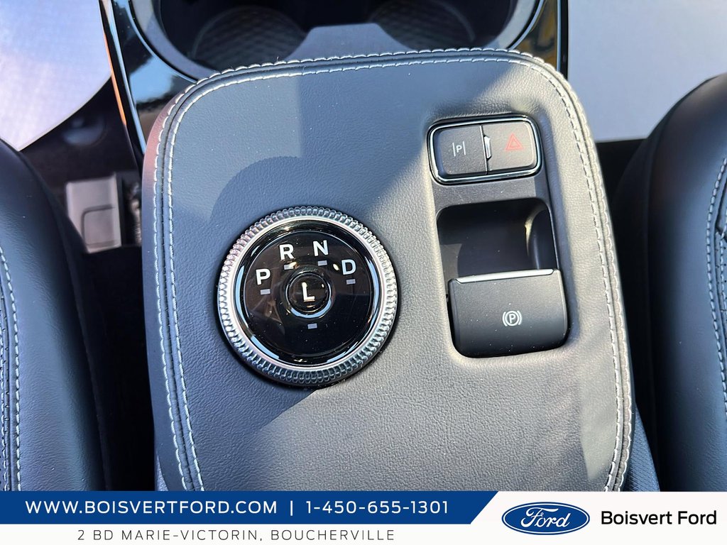 2022 Ford Mustang Mach-E Premium in Boucherville, Quebec - 14 - w1024h768px