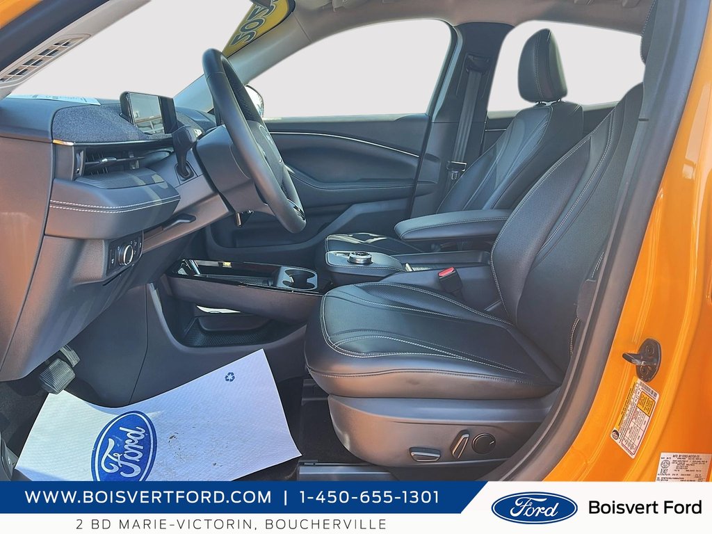 2022 Ford Mustang Mach-E Premium in Boucherville, Quebec - 8 - w1024h768px