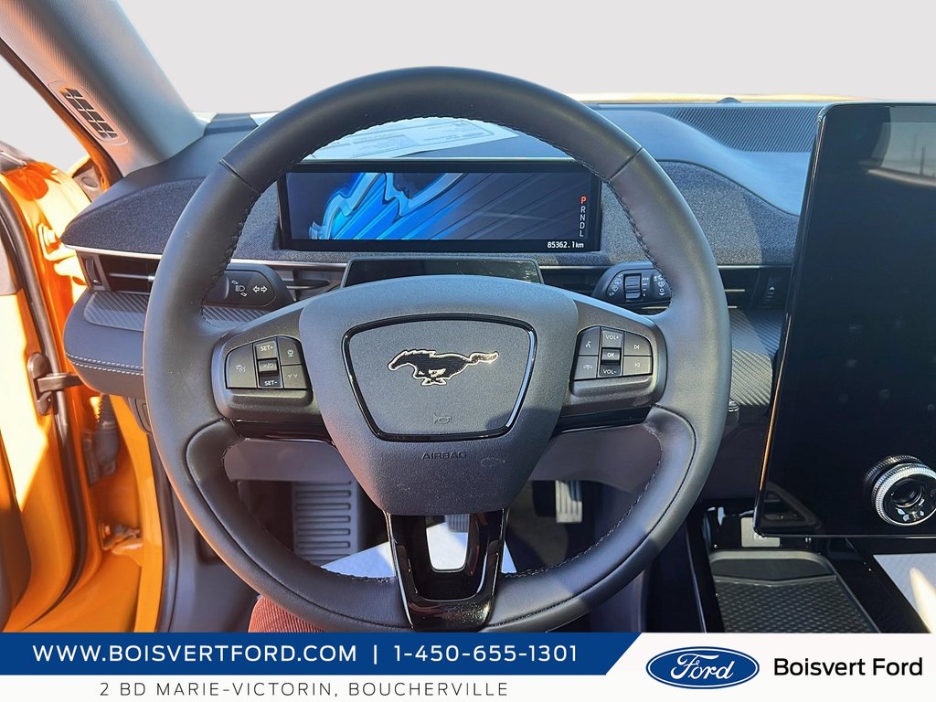 2022 Ford Mustang Mach-E Premium in Boucherville, Quebec - 11 - w1024h768px