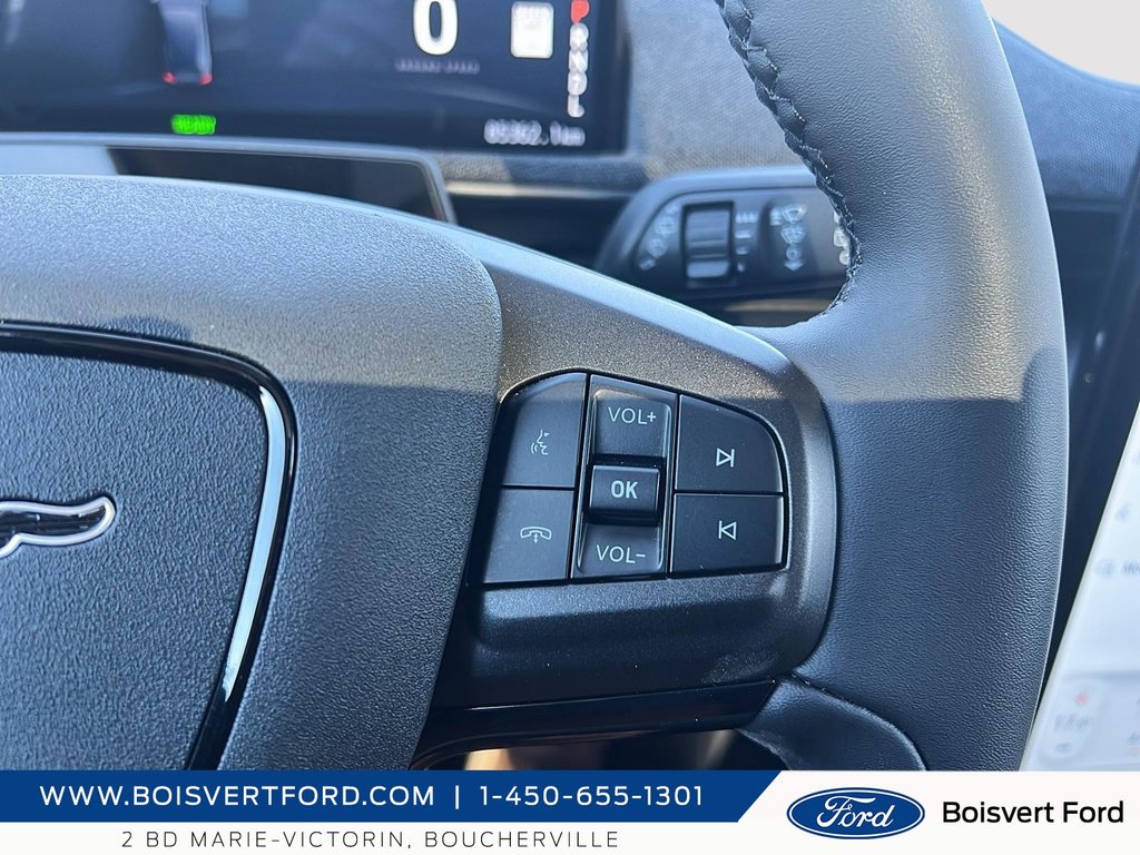 2022 Ford Mustang Mach-E Premium in Boucherville, Quebec - 19 - w1024h768px