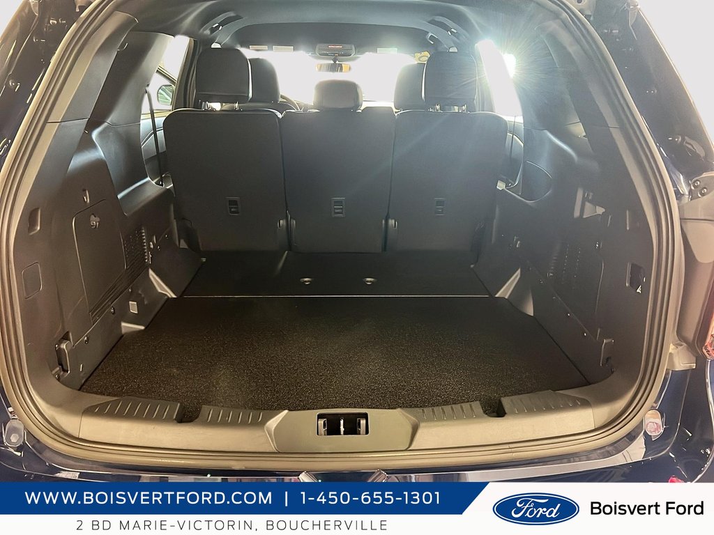 Ford Police Interceptor Utility Explorer 2025 à Boucherville, Québec - 6 - w1024h768px