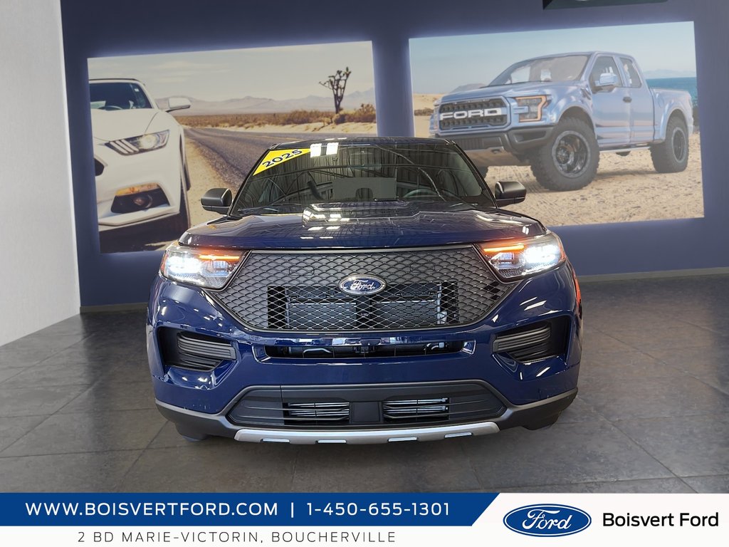 Ford Police Interceptor Utility Explorer 2025 à Boucherville, Québec - 2 - w1024h768px