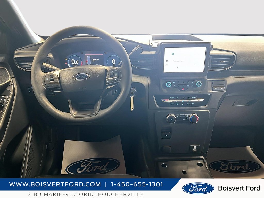 Ford Police Interceptor Utility Explorer 2025 à Boucherville, Québec - 9 - w1024h768px