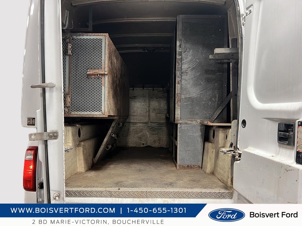Ford Super Duty F-350 DRW 350 6x6 spacecab 2011 à Boucherville, Québec - 16 - w1024h768px