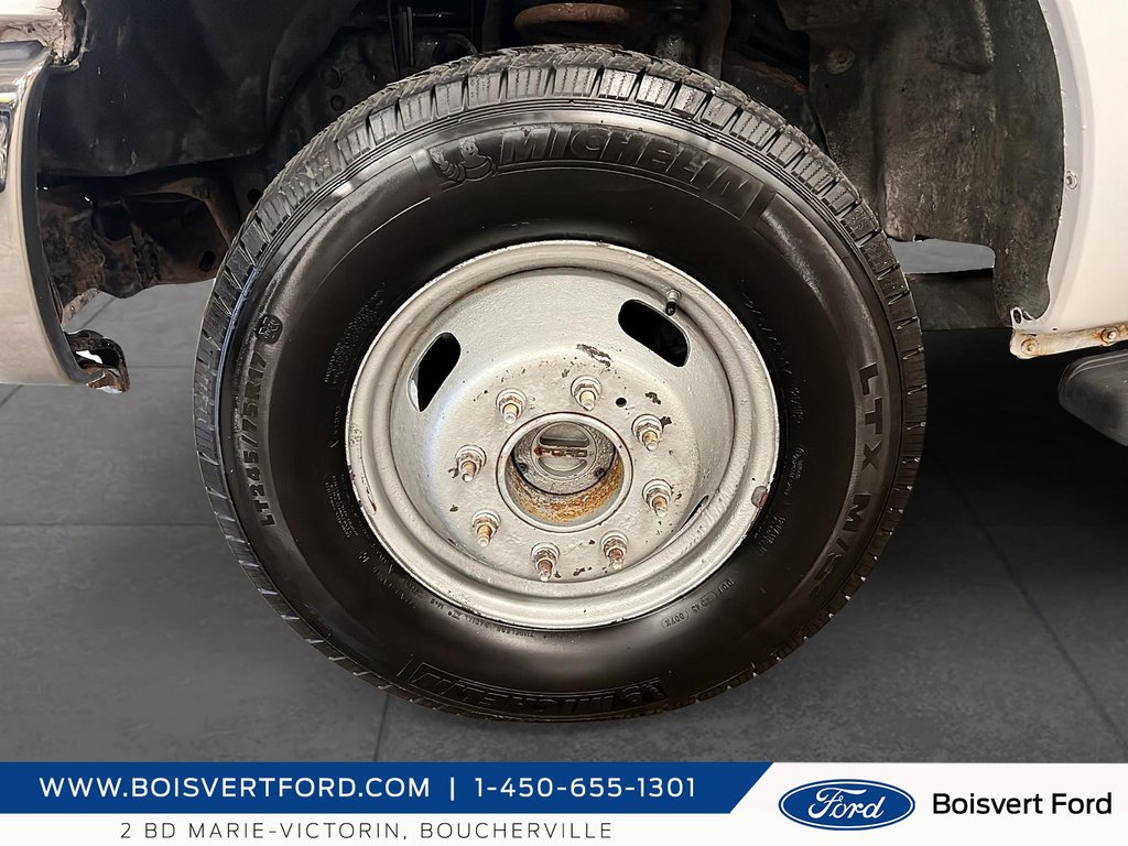 Ford Super Duty F-350 DRW 350 6x6 spacecab 2011 à Boucherville, Québec - 7 - w1024h768px