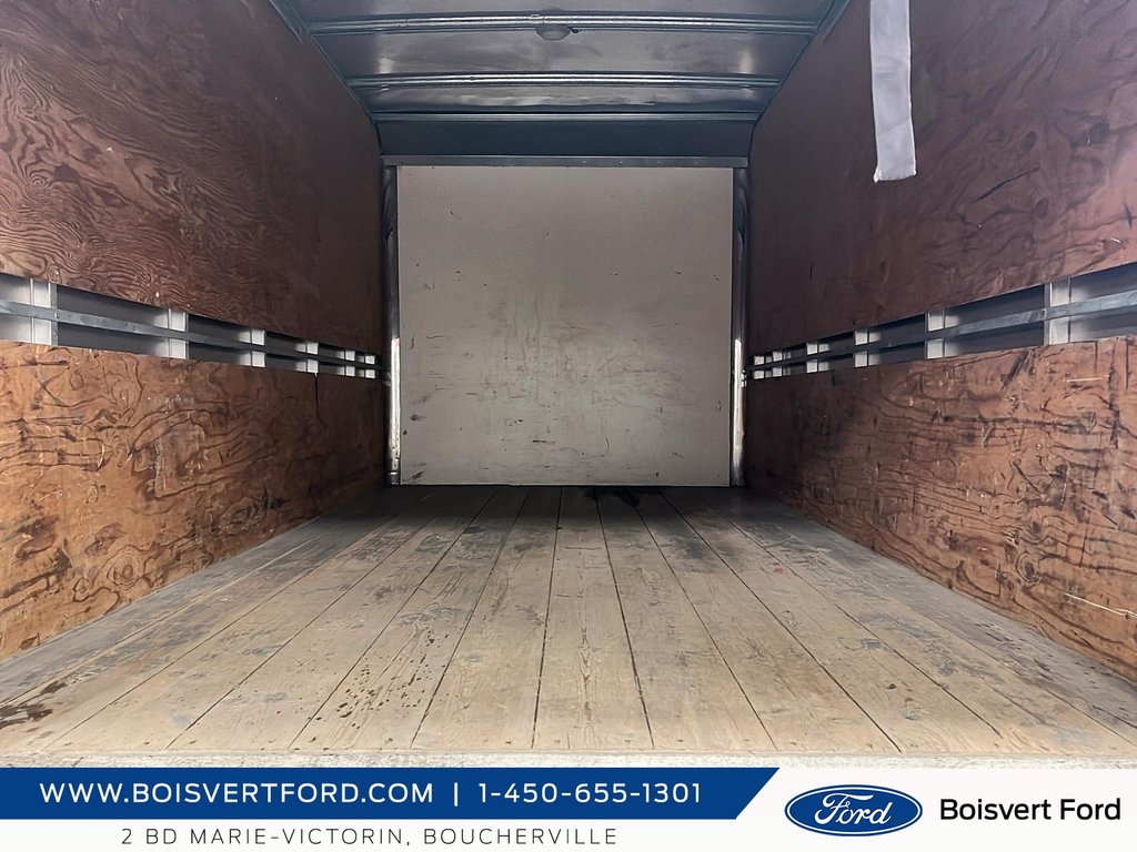 Ford Transit Cargo Van T-250 138 po PNBV de 9 000 lb RARS 2018 à Boucherville, Québec - 15 - w1024h768px