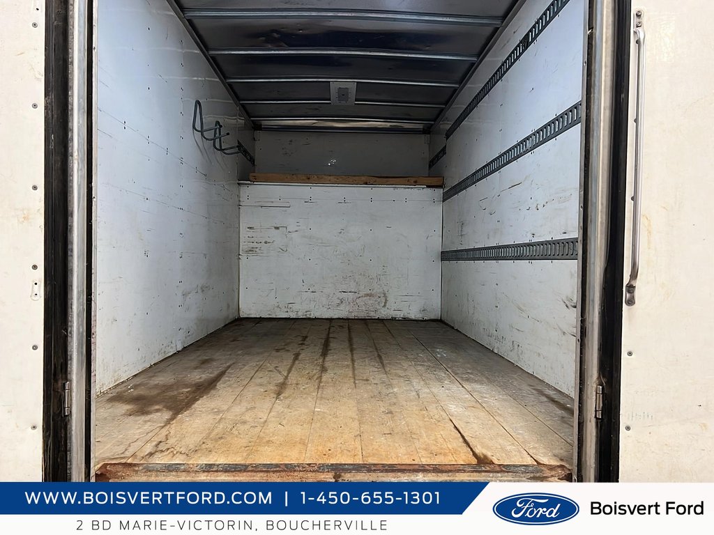 2016 Ford Transit Chassis Cab T-350 156 po PNBV de 9 900 lb RARJ in Boucherville, Quebec - 15 - w1024h768px