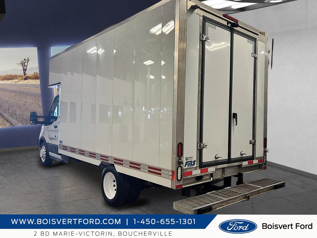 2016 Ford Transit Chassis Cab T-350 156 po PNBV de 9 900 lb RARJ in Boucherville, Quebec - 4 - w1024h768px