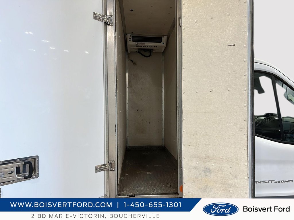 2016 Ford Transit Chassis Cab 350 drw cube réfrigérée in Boucherville, Quebec - 19 - w1024h768px