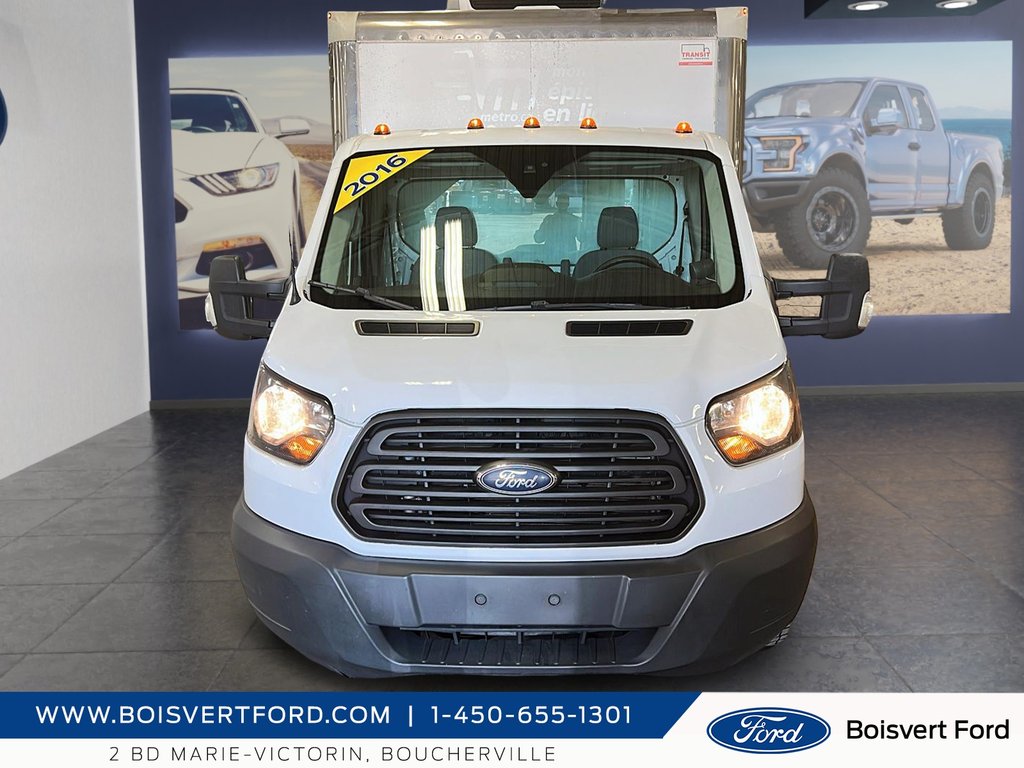Ford Transit Chassis Cab 350 drw cube réfrigérée 2016 à Boucherville, Québec - 2 - w1024h768px