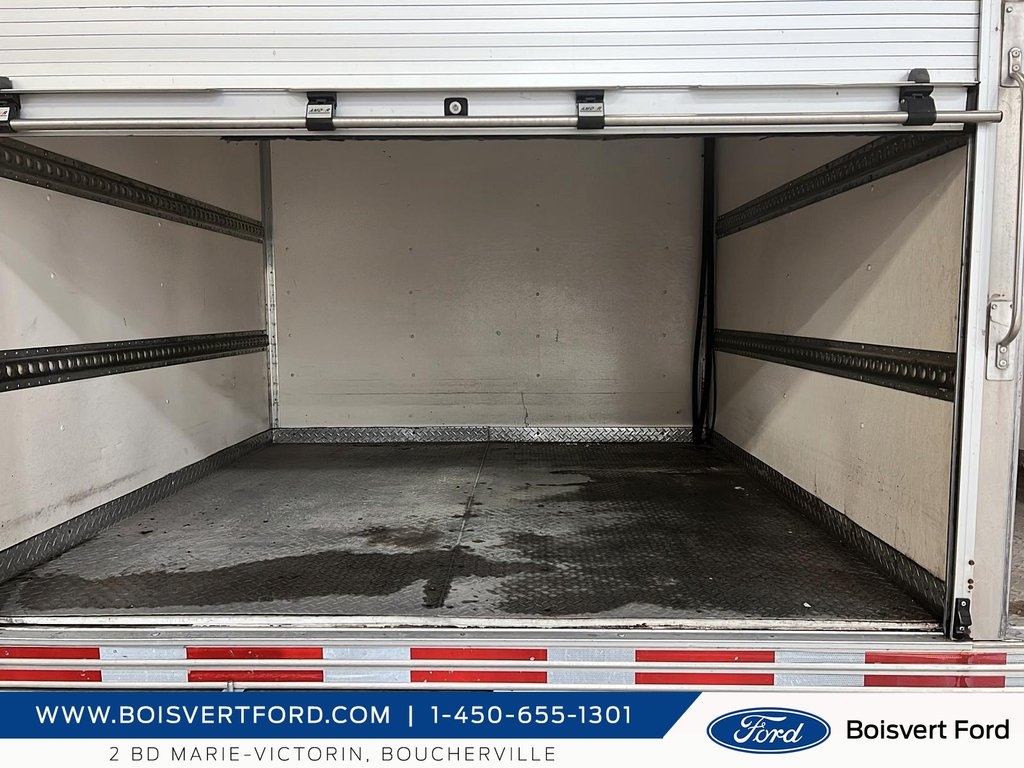 2016 Ford Transit Chassis Cab 350 drw cube réfrigérée in Boucherville, Quebec - 16 - w1024h768px