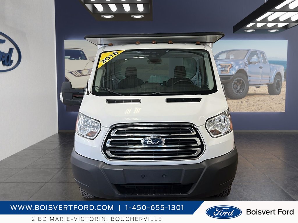 2018 Ford Transit Chassis Cab 350 cube 12 pieds in Boucherville, Quebec - 2 - w1024h768px