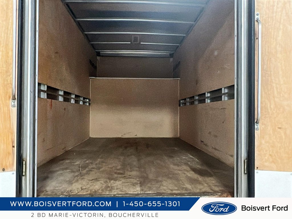 2018 Ford Transit Chassis Cab 350 cube 12 pieds in Boucherville, Quebec - 15 - w1024h768px
