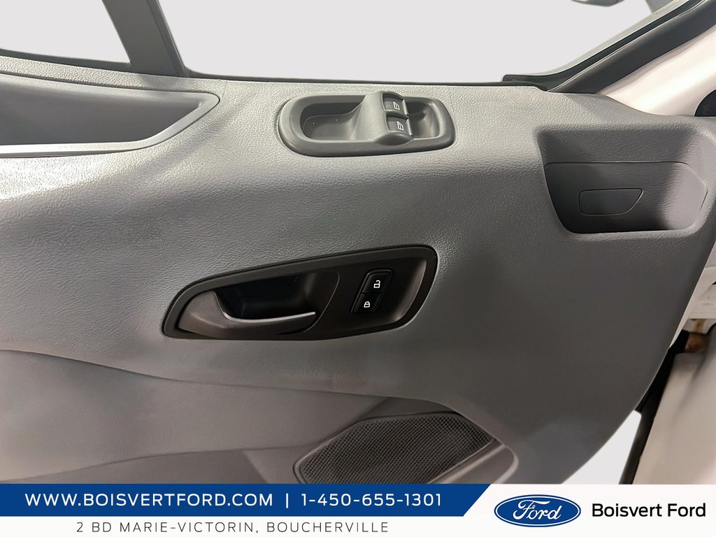 2018 Ford Transit Chassis Cab 350 cube 12 pieds in Boucherville, Quebec - 10 - w1024h768px