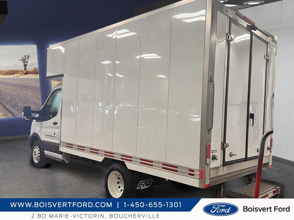 Ford Transit Chassis Cab 350 cube 12 pieds 2018 à Boucherville, Québec - 4 - w1024h768px
