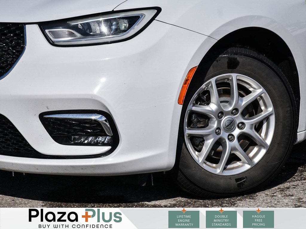 2022 Chrysler Pacifica Touring L-5