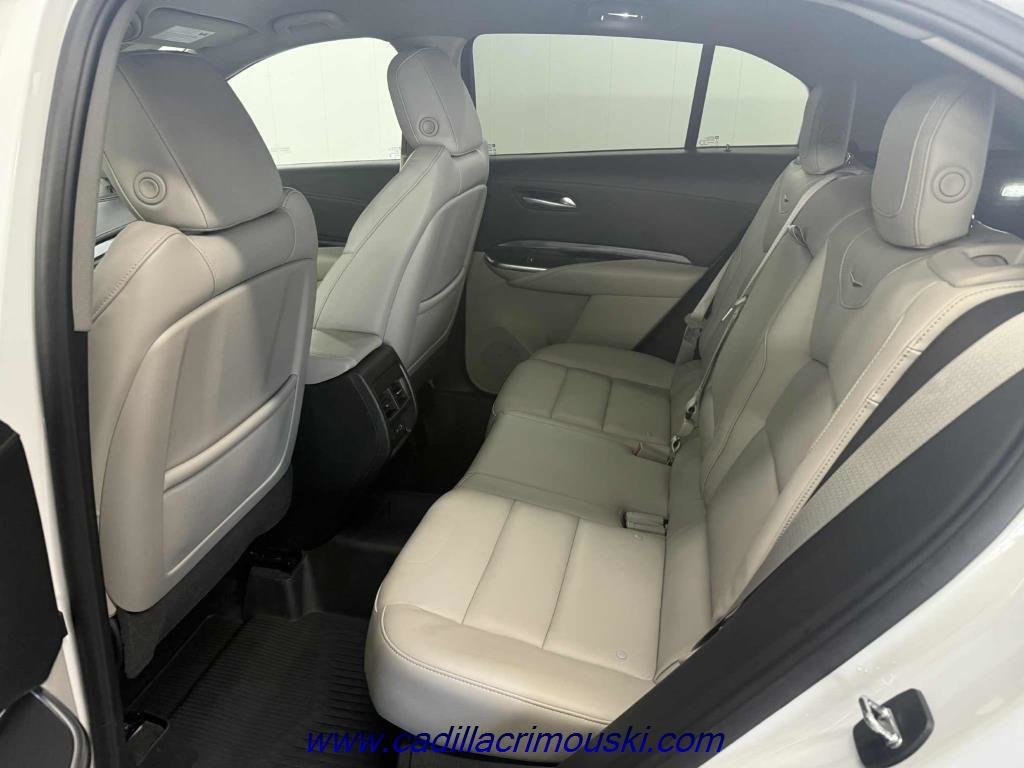 Cadillac XT4  2022 à Rimouski, Québec - 4 - w1024h768px