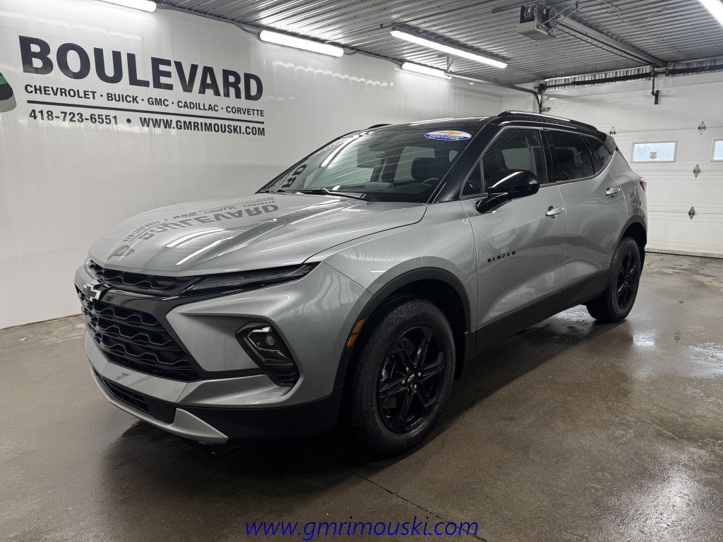 Chevrolet BLAZER AWD 2.0L TURBO 2026 à Rimouski, Québec - 2 - w1024h768px