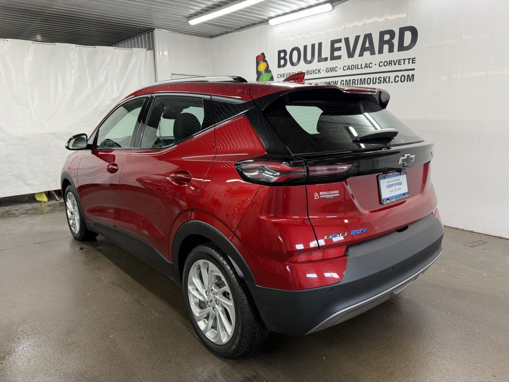 Chevrolet BOLT EUV LT 2023 à Rimouski, Québec - 2 - w1024h768px