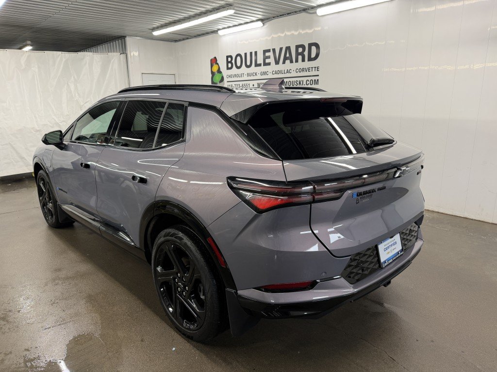2024 Chevrolet EQUINOX EV RS AWD in Rimouski, Quebec - 2 - w1024h768px