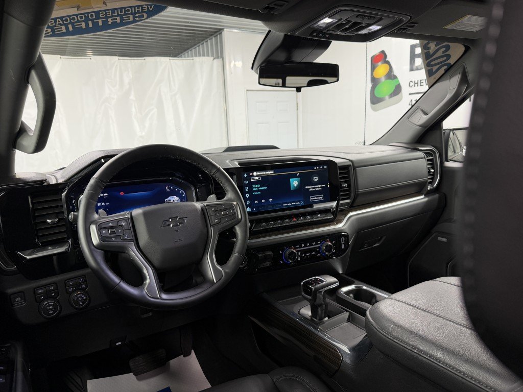 Chevrolet SILVERADO 1500 LT TRAILBOSS CUIR V8 5,3L 2025 à Rimouski, Québec - 7 - w1024h768px