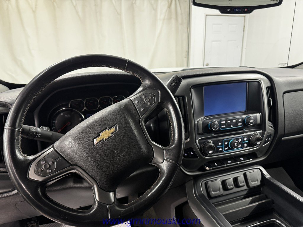 Chevrolet SILVERADO  2016 à Rimouski, Québec - 8 - w1024h768px