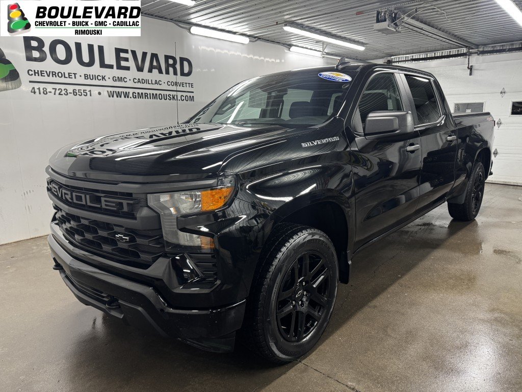 2022 Chevrolet SILVERADO in Rimouski, Quebec - 1 - w1024h768px