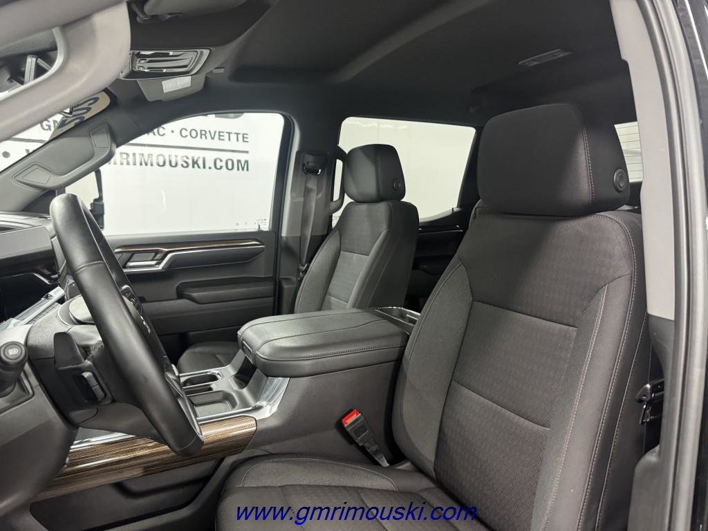 Chevrolet Silverado  2024 à Rimouski, Québec - 8 - w1024h768px