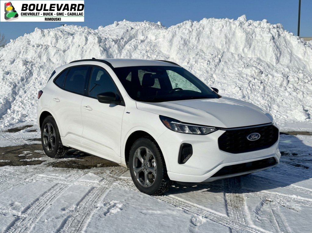 2023 Ford Escape ST-LINE PNEUS ÉTÉ ET HIVER in Rimouski, Quebec - 1 - w1024h768px