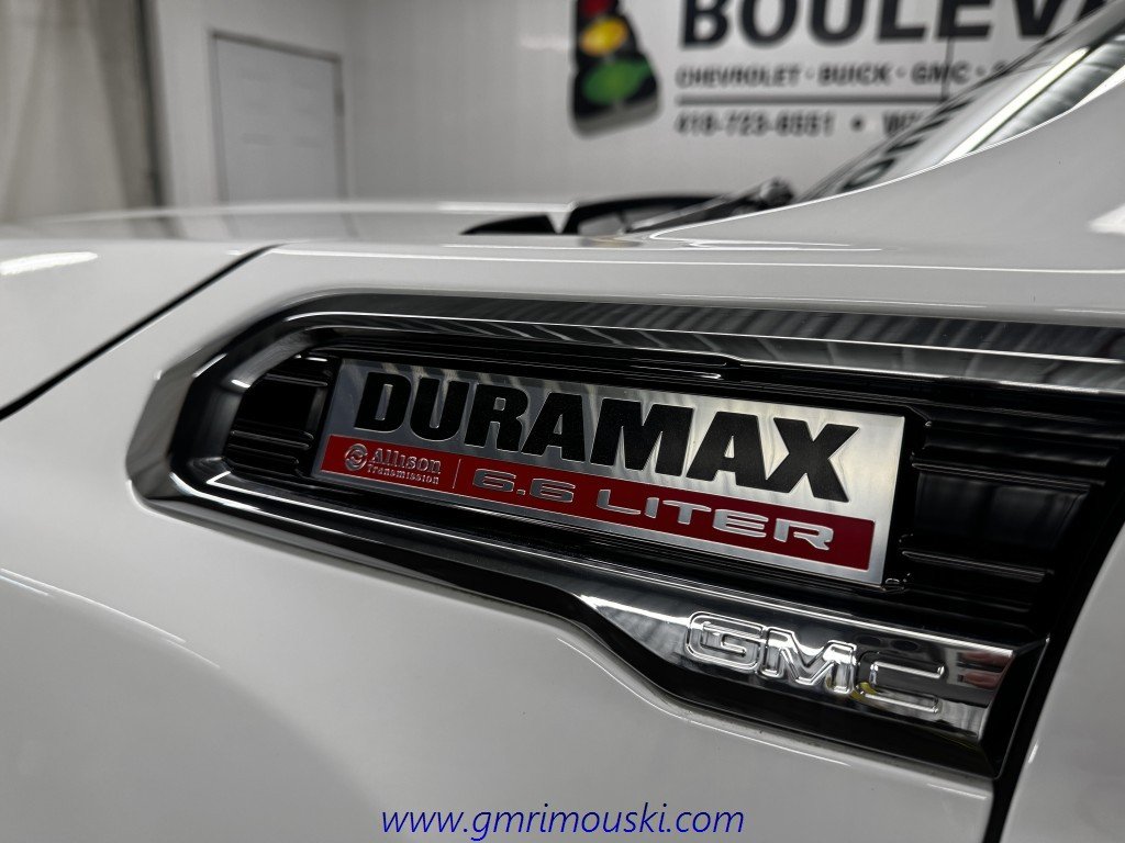 GMC SIERRA  2023 à Rimouski, Québec - 3 - w1024h768px