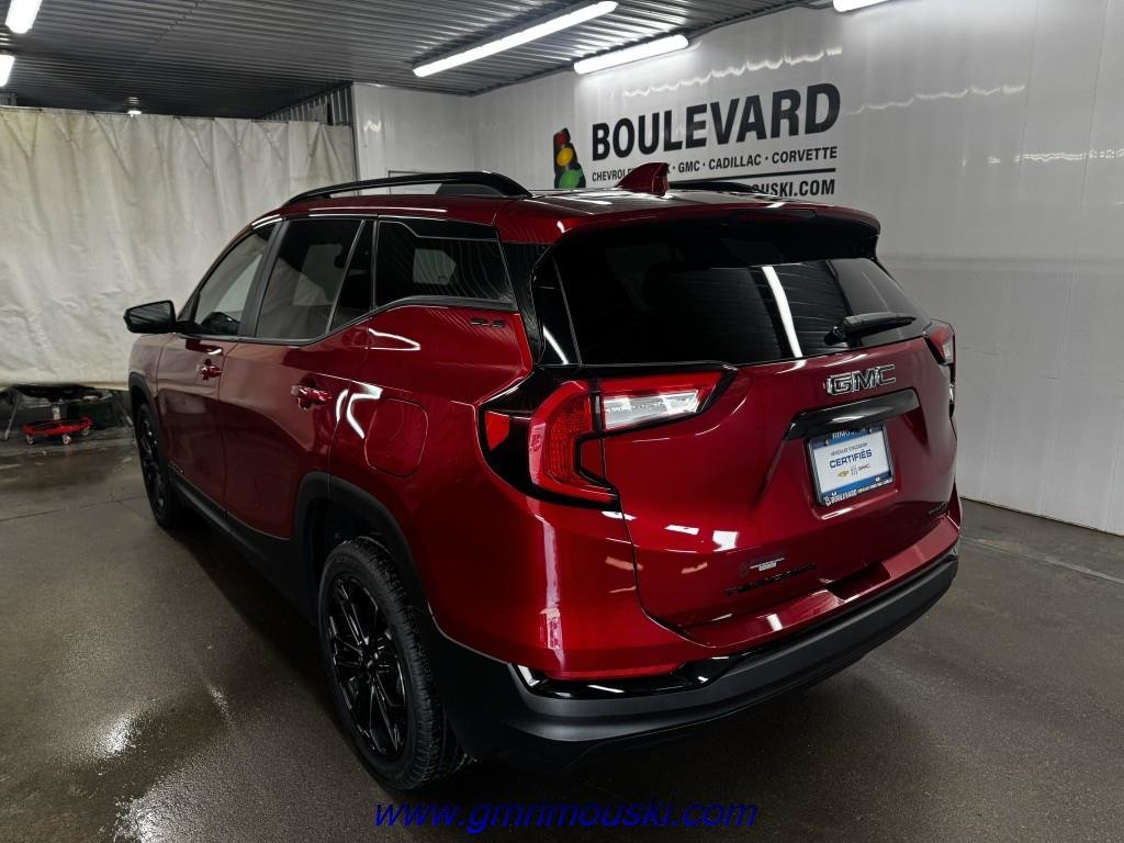 GMC Terrain  2022 à Rimouski, Québec - 2 - w1024h768px