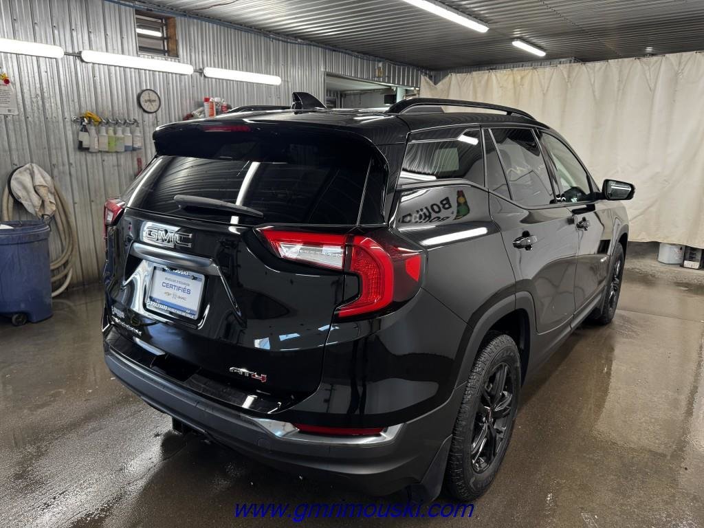 GMC Terrain AWD AT4 TOIT OUVRANT 2023 à Rimouski, Québec - 3 - w1024h768px