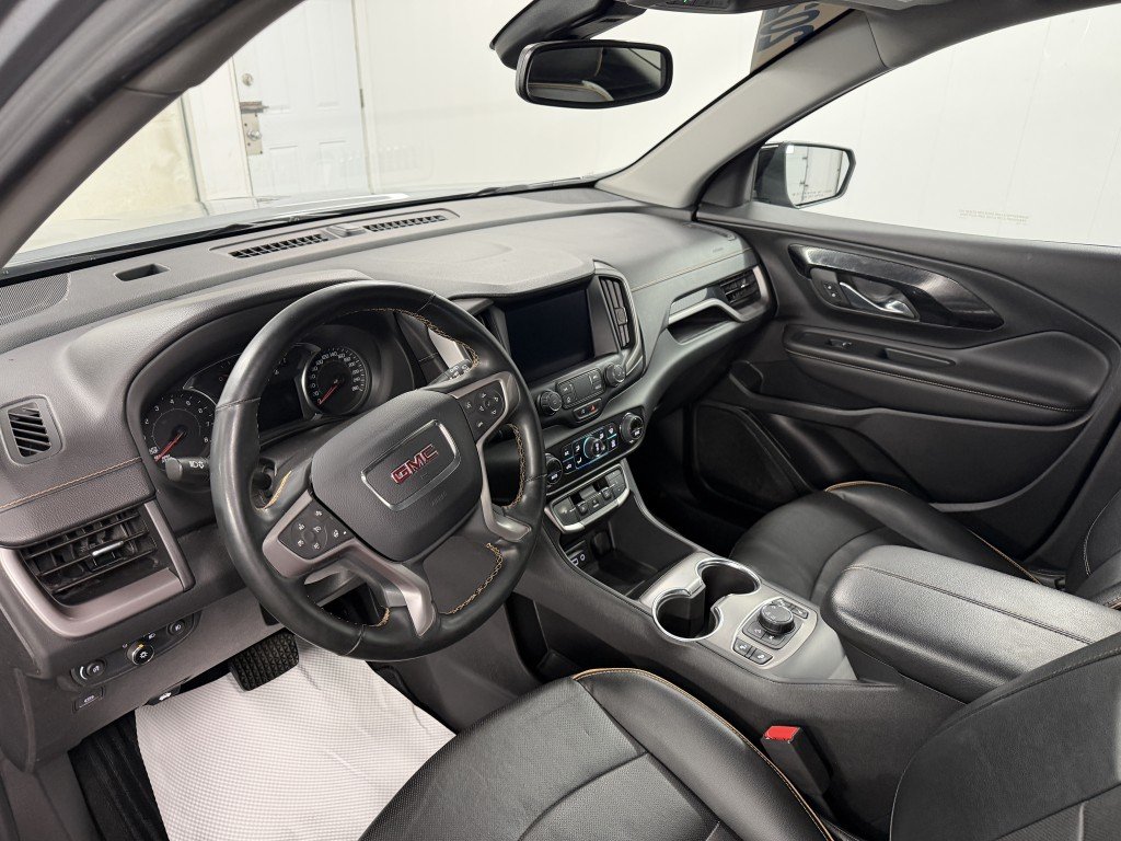 GMC Terrain AT4 2023 à Rimouski, Québec - 4 - w1024h768px