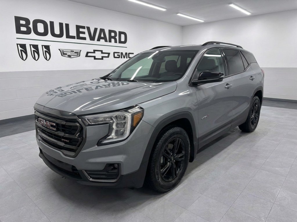 GMC Terrain AT4 2023 à Rimouski, Québec - 1 - w1024h768px