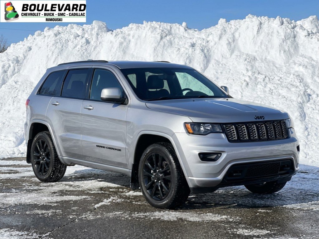 Jeep GRAND CHEROKEE ALTITUDE 2021 à Rimouski, Québec - 1 - w1024h768px