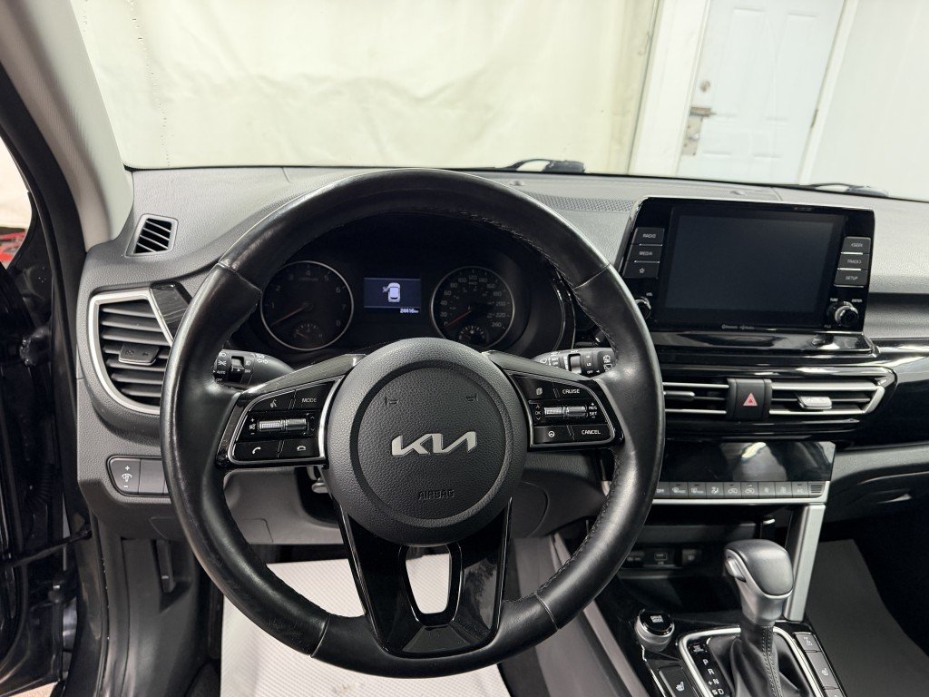 Kia Seltos AWD EX 2023 à Rimouski, Québec - 5 - w1024h768px