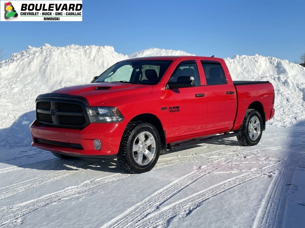 2020 Ram 1500 EXPRESS CREW CAB 5,7L in Rimouski, Quebec - 1 - w1024h768px