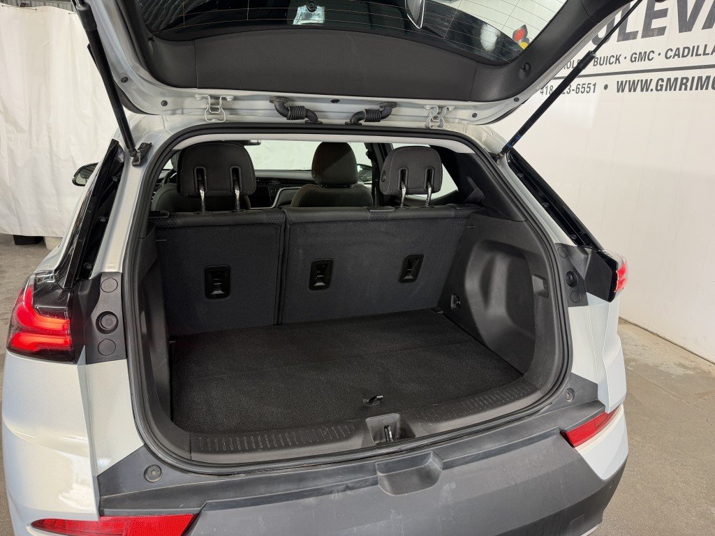 2023 Chevrolet BOLT EUV LT in Rimouski, Quebec - 4 - w1024h768px