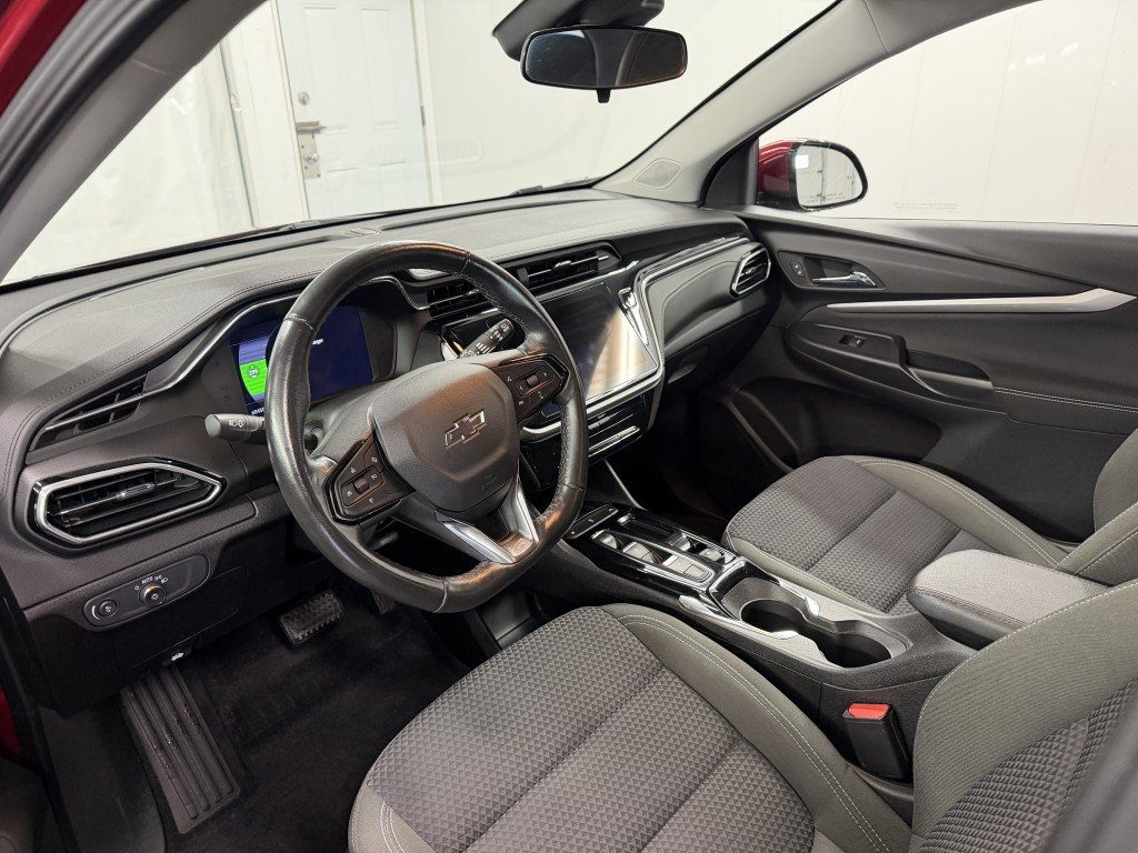 2023 Chevrolet BOLT EUV LT in Rimouski, Quebec - 5 - w1024h768px