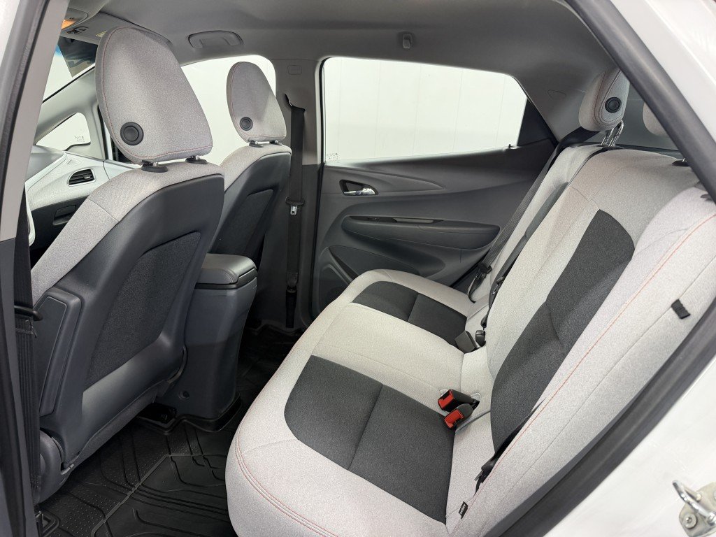 2020 Chevrolet BOLT EV LT BATTERIE GARANTIE 2031 / 190 000km in Rimouski, Quebec - 3 - w1024h768px