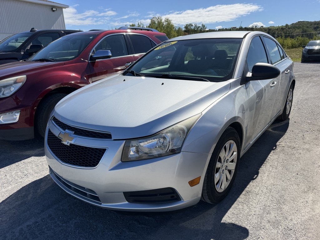 2011 Chevrolet Cruze 4DR SDN LS+ W/1SB in Rimouski, Quebec - 1 - w1024h768px