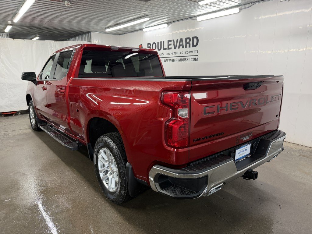 2023 Chevrolet SILVERADO 1500 CREW CAB LT 3.0L DIESEL in Rimouski, Quebec - 7 - w1024h768px