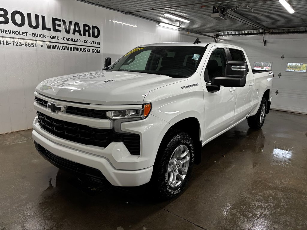 Chevrolet Silverado 1500  2024 à Rimouski, Québec - 1 - w1024h768px