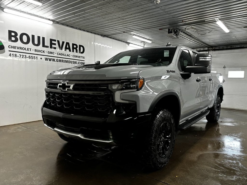 Chevrolet Silverado 1500  2024 à Rimouski, Québec - 1 - w1024h768px