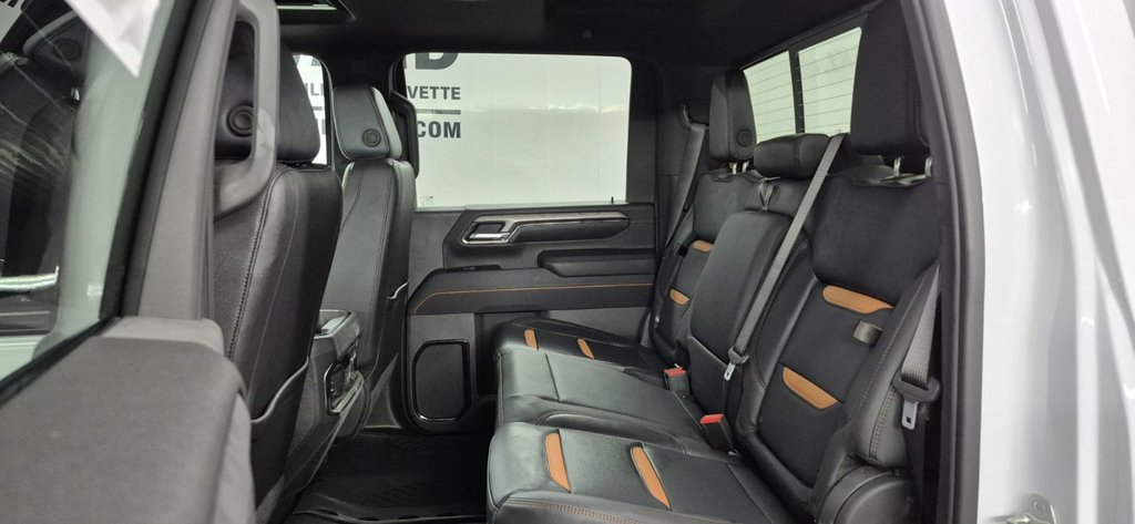 2026 Chevrolet Silverado 1500 in Rimouski, Quebec - 3 - w1024h768px