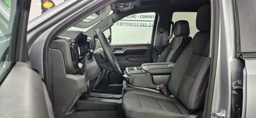 Chevrolet Silverado 1500  2026 à Rimouski, Québec - 2 - w1024h768px