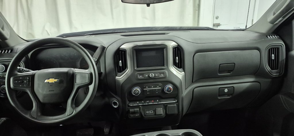 2026 Chevrolet Silverado 1500 in Rimouski, Quebec - 3 - w1024h768px