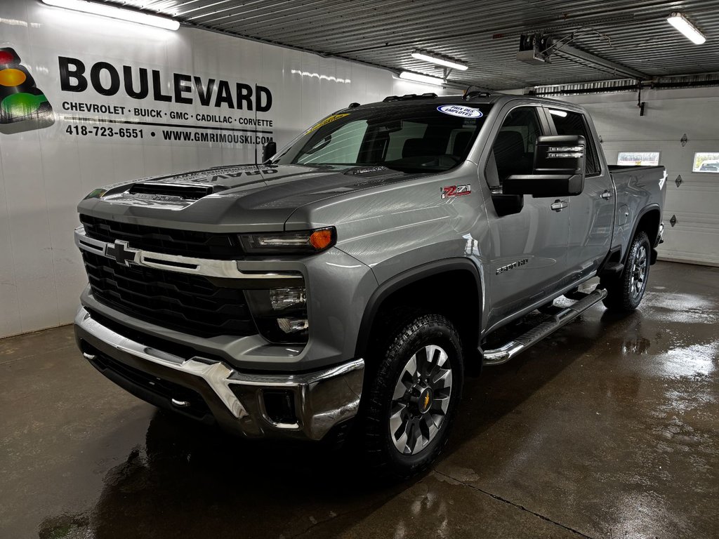 Chevrolet SILVERADO 2500 HD  2024 à Rimouski, Québec - 1 - w1024h768px