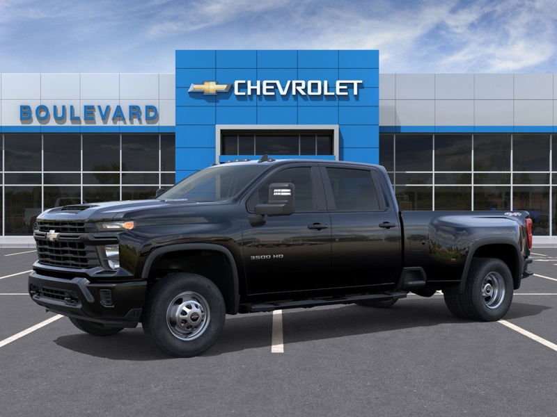 Chevrolet Silverado 3500 HD  2026 à Rimouski, Québec - 2 - w1024h768px