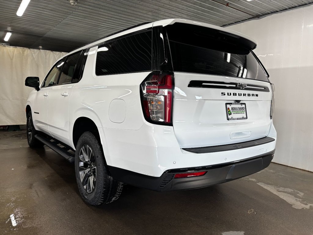 Chevrolet Suburban  2024 à Rimouski, Québec - 2 - w1024h768px